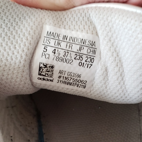 Adidas Superstar irridescent size 5 woman - Picture 5 of 6